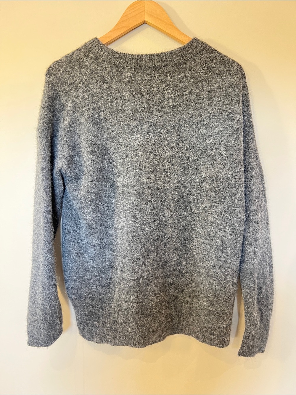 Aritzia Babaton The Group Effort Sweater XS Heather Grey - Picture 4 of 4